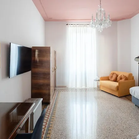 New With Amazing View Of S Peter's Dome Apartment